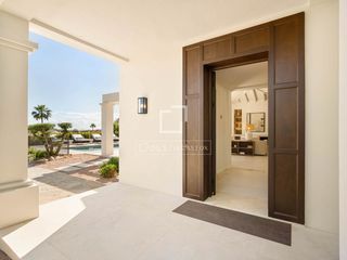 Xalet a Los Naranjos. Casa olivo  villa de 4 dormitorios con piscina infinity y vistas