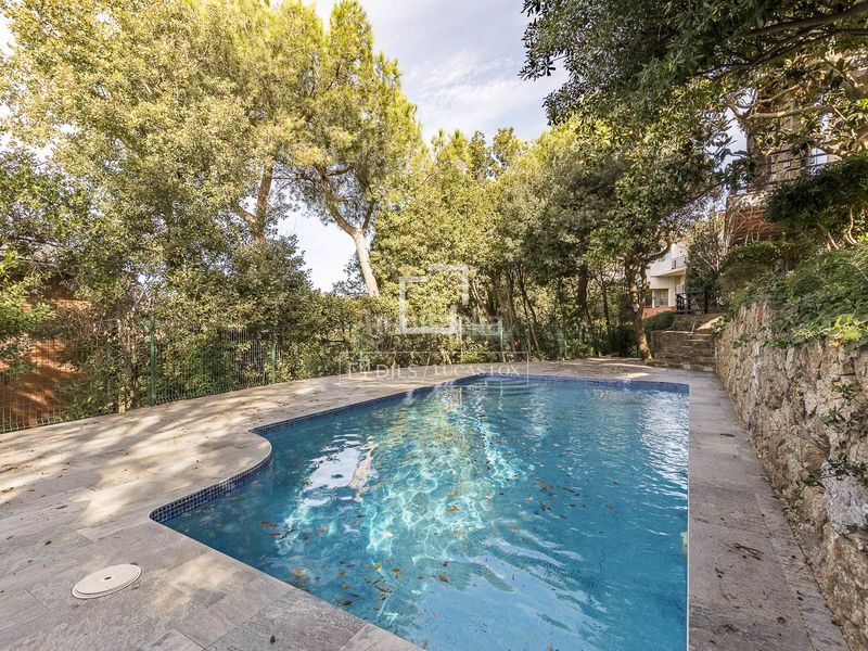 Foto e3a70ab4-2d61-470b-a82b-6cb6bffba8ee. Xalet amb calefacció aparcament piscina a Vallvidrera - Tibidabo - Les Planes Barcelona