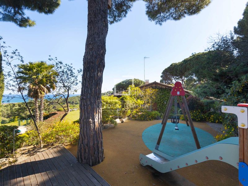 Foto a9bd85b0-4b20-4c70-a6e9-9e1ac74cb3a3. Xalet amb calefacció aparcament piscina a Cabrera de Mar
