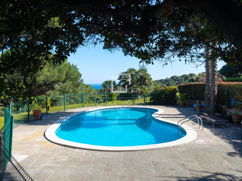 Foto e71f5817-e49e-4837-b59c-732d3902f5f7. Xalet amb calefacció aparcament piscina a Cabrera de Mar