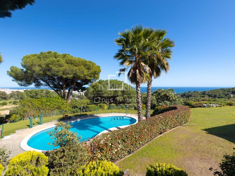 Foto fca61915-5755-4e52-8df2-d4f688052055. Xalet amb calefacció aparcament piscina a Cabrera de Mar