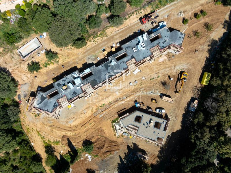 Foto abfafd78-7b1a-4a68-a975-fe21cb0e1404. Xalet amb calefacció aparcament piscina a Cabrils