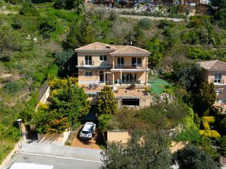 Chalet in Premià de Dalt. Casa de 4 dormitorios en venta en premià de dalt, barcelona