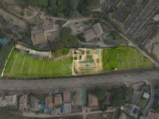 Finca rústica a Teià. Parcela de grandes dimensiones en venta en el centro de teià, a