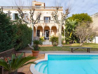 Xalet a Nucli Urbà. Preciosa casa modernista de 5 dormitorios en venta en argentona