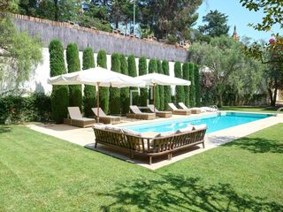 Chalet in Alella. Majestuosa masía histórica en venta en alella con 5 dormitorios