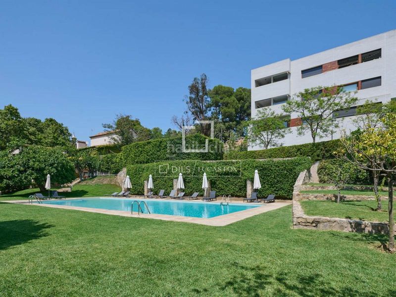 Foto 759465a3-9bf6-4a28-978c-d0a183dda709. Chalet majestuosa masía histórica en venta con 5 dormitorios suite en Alella