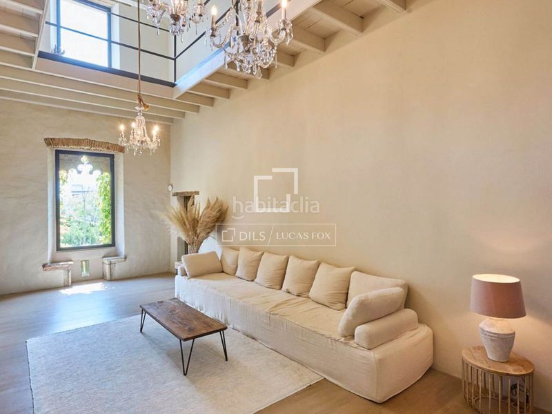 Foto 8ebd0509-3ac6-469e-8bb7-5cdf236986e0. Chalet majestuosa masía histórica en venta con 5 dormitorios suite en Alella