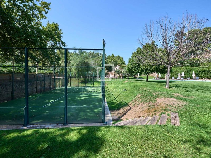 Foto bd2b0f77-408c-4465-9dd1-6adb4691c006. Chalet majestuosa masía histórica en venta con 5 dormitorios suite en Alella