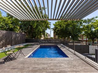 Chalet in Vilassar de Dalt. Villa con piscina en excelentes condiciones en venta en vilassar