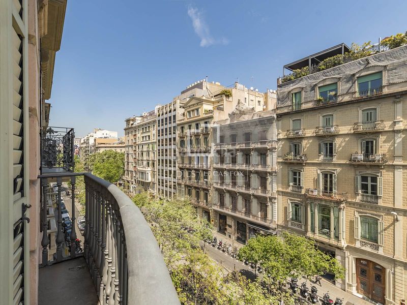 Foto 26124750-77d9-44bc-9951-b78c2bf83d87. Pis a Dreta de l´Eixample Barcelona
