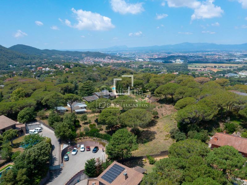 Foto f4d45f62-5090-4609-8342-dd2e06dda55b. Finca rústica a Vallromanes