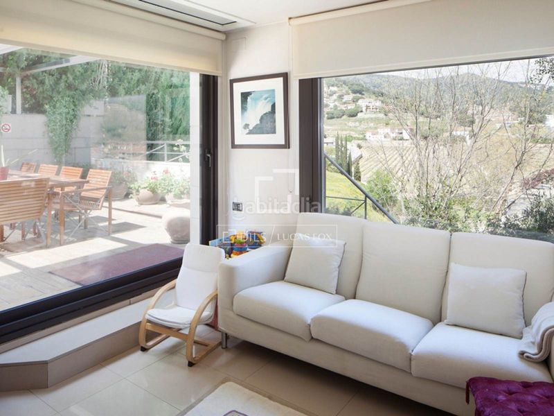 Foto e8899334-7dab-4a35-b470-d41b90a972e2. Xalet amb aparcament piscina a Alella