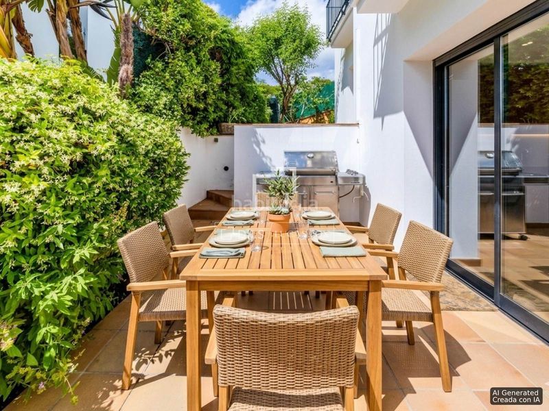 Foto a1034b4d-8048-471c-a6e4-80b6eb8c3f2c. Xalet amb calefacció aparcament piscina a Vallpineda-Santa Bàrbara Sitges