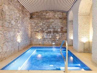 Pis a Dreta de l´Eixample. Piso en excelentes condiciones de 1 dormitorio con 11m terraza e