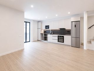 Penthouse in Centre. Ático obra nueva de 3 dormitorios con 10m terraza en venta en si