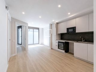 Etagenwohnung in Centre. Piso en excelentes condiciones de 1 dormitorio con 13m terraza e