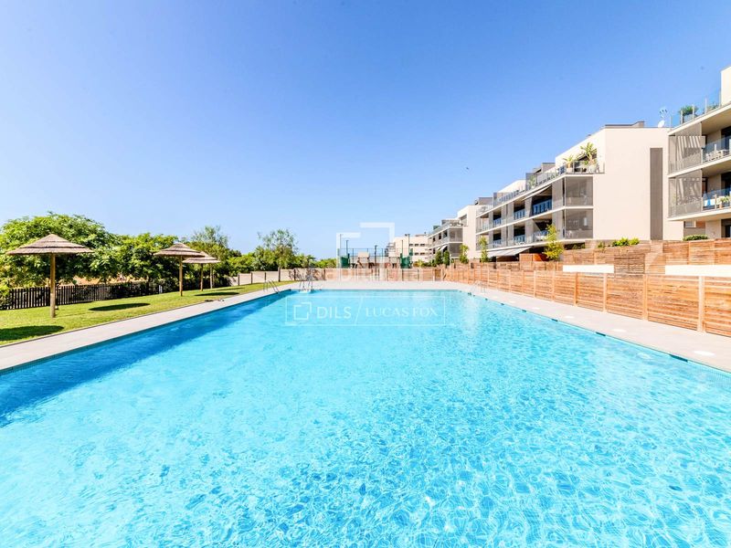 Foto dd042aa8-4913-4247-8962-c0d77e2a25f9. Pis amb calefacció aparcament piscina a La Plana Sitges