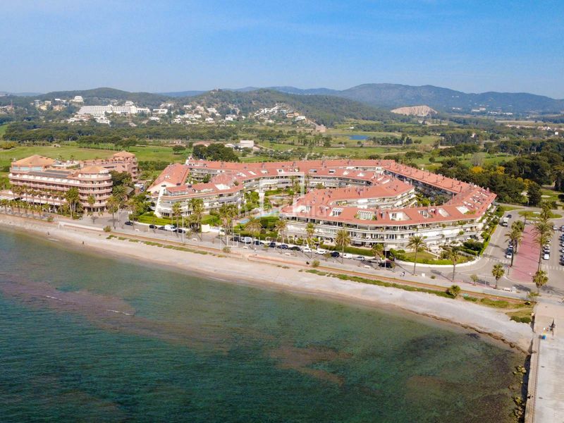 Foto ca742176-69fe-4407-898b-6771e4e33c52. Pis amb calefacció aparcament piscina a Can Girona - Terramar - Vinyet Sitges