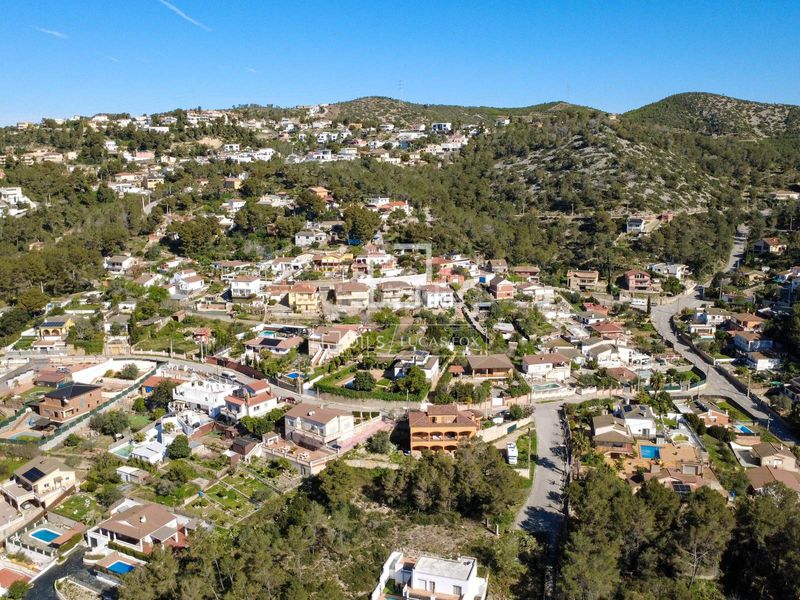 Foto f115ff79-ad2d-4eb8-8420-ba61e1d84319. Xalet amb calefacció aparcament piscina a Olivella