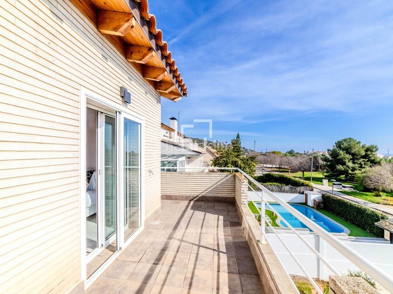 Foto b7caf7f9-d2ae-4557-a1fb-97122fccfb2d. Xalet amb aparcament piscina a Levantina - Montgavina - Quintmar Sitges