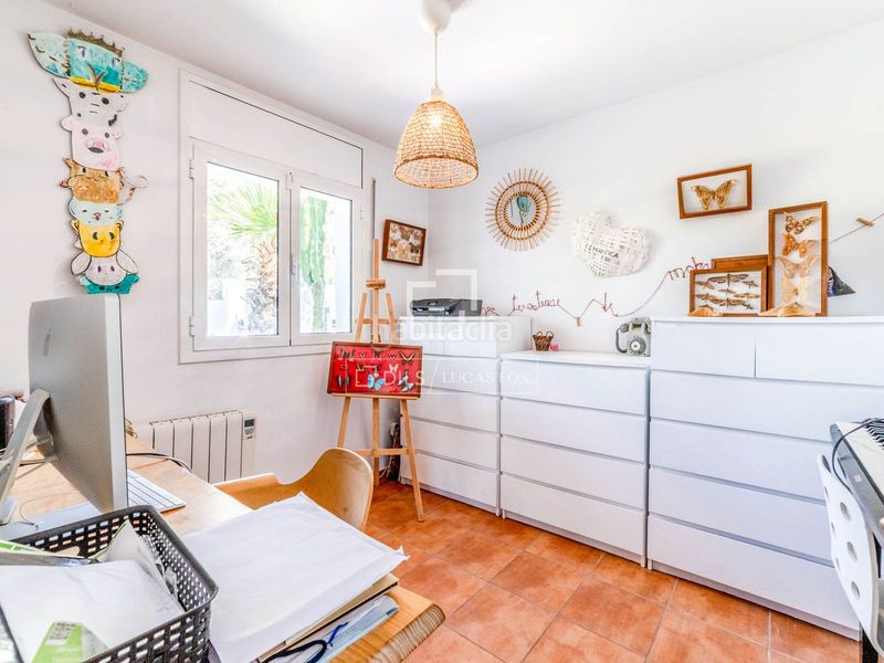 Foto 8848daf3-5a43-49b7-892d-6ab7f144d2ae. Chalet preciosa villa mediterránea con vistas al mar y a la montaña, en venta . en Sant Pere de Ribes