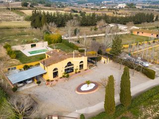 Masia a Castellví de la Marca. Finca ecuestre con vivienda, piscina y establos en el penedès, b