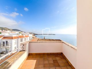 Penthouse in Centre. Ático de 3 dormitorios con 41m terraza en venta en sitges town,