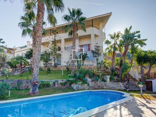 Chalet in Levantina - Montgavina - Quintmar. Casa  villa de 6 dormitorios con 500m de jardín en venta en quin