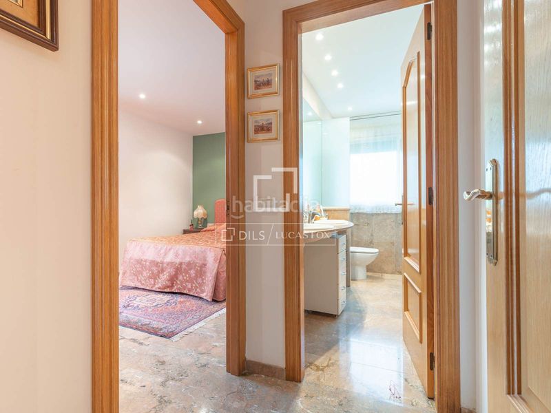 Foto 3d9bc40a-0137-4326-b0d4-61708e8b950f. Xalet amb calefacció aparcament piscina a Levantina - Montgavina - Quintmar Sitges