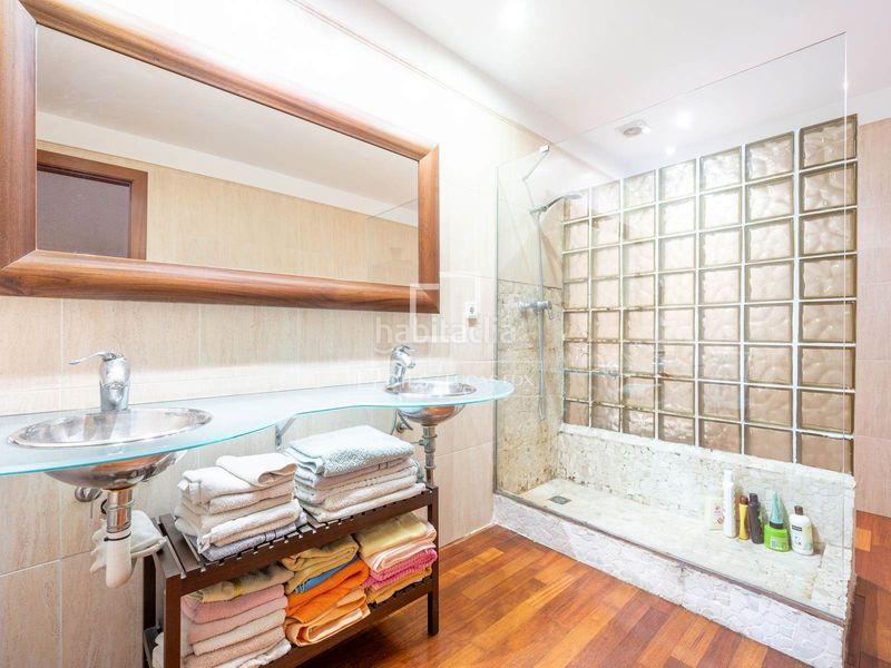 Foto cbd2428a-2959-4ff0-bd62-be8ac9343980. Xalet amb calefacció aparcament piscina a Levantina - Montgavina - Quintmar Sitges