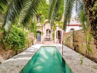 Pis a Gòtic. Piso en excelentes condiciones de 4 dormitorios con 101m terraza