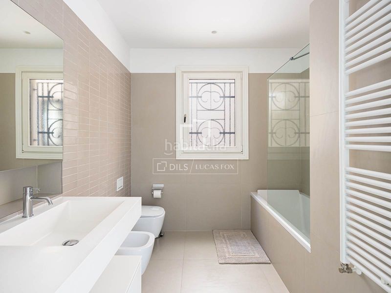 Foto 3f60ba24-b663-46cf-ae65-bbd99e946806. Pis amb calefacció piscina a Dreta de l´Eixample Barcelona