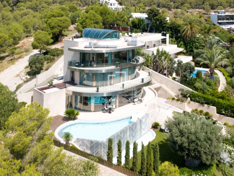 Foto 1c792b65-5348-402e-9c1c-fd83d78681ca. Xalet amb calefacció aparcament piscina a Can Girona - Terramar - Vinyet Sitges