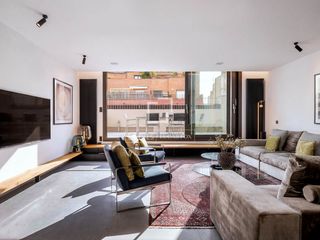 Piso en Dreta de l´Eixample. Piso en excelentes condiciones con dos dormitorios y terraza de