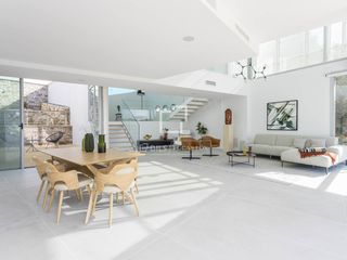 Chalet à Can Girona - Terramar - Vinyet. Casa  villa en excelentes condiciones de 4 dormitorios en venta
