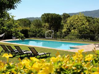 Casale in Torre de Claramunt (La). Casa rural en excelentes condiciones de 18 dormitorios en venta
