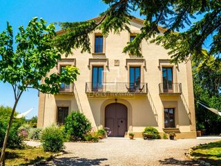 Mas à Torre de Claramunt (La). Casa rural en excelentes condiciones de 18 dormitorios en venta