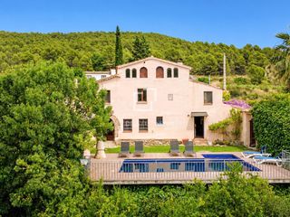 Masia a Torrelles de Foix. Casa rural de 9 dormitorios en venta en penedés, barcelona