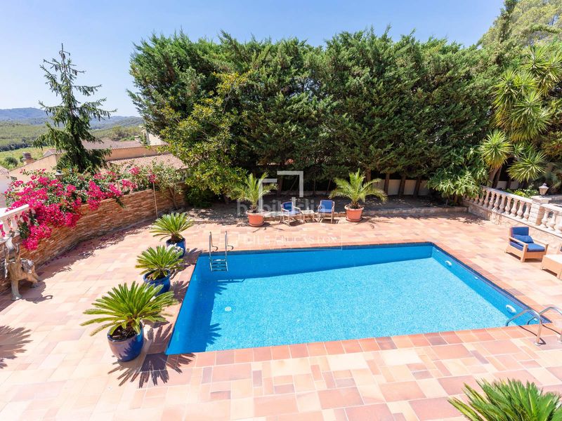 Foto e3c62aeb-3c5a-492b-b91b-b6fd95c33f41. Xalet amb calefacció aparcament piscina a Olivella