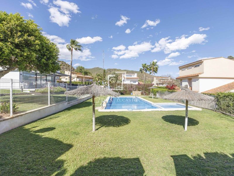 Foto d99b17fc-e455-4bd6-80c9-6a3ca63d1f35. Xalet amb aparcament piscina a Alfinach - Monasterios Puçol