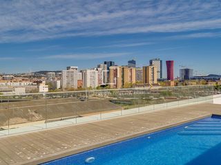 Piso en Centre. Piso en excelentes condiciones de 3 dormitorios en venta en hosp