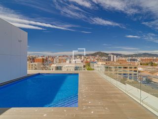 Pis a Centre. Piso en excelentes condiciones de 3 dormitorios en venta en hosp