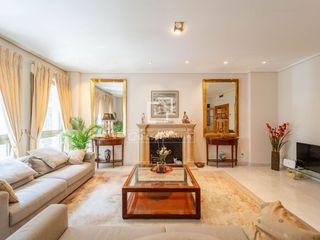 Pis a El Mercat. Piso de 5 dormitorios en venta en sant francesc, valencia
