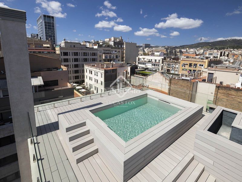 Foto ccc6f8be-b833-46c6-9f2f-c4b8644b3809. Àtic amb aparcament piscina a Vila de Gràcia Barcelona