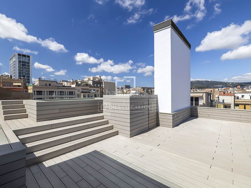Foto f49247c8-89c4-4fdc-8c89-fabf130b5c02. Àtic amb aparcament piscina a Vila de Gràcia Barcelona