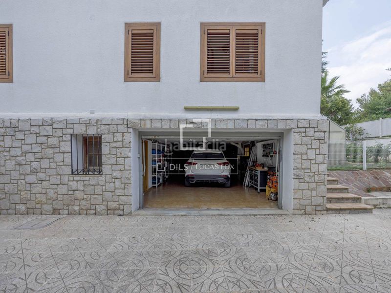 Foto a007f0ac-b498-4695-b31c-8d0f608f8e19. Xalet amb calefacció aparcament piscina a La Cañada Paterna