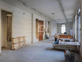 Pis a La Petxina. Piso diáfano y esquinero, a reformar, con mucha luz y muchas pos