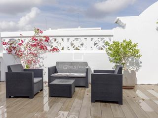 Rent Penthouse in Gran Via. Ático de 3 dormitorios y 2 baños completamente amueblado y con u