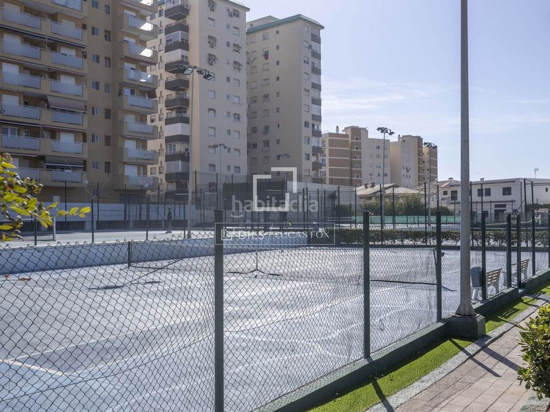 Foto f4b17b29-e002-4a19-8620-51dae3f3b583. Pis amb calefacció aparcament piscina a Mareny Blau Sueca